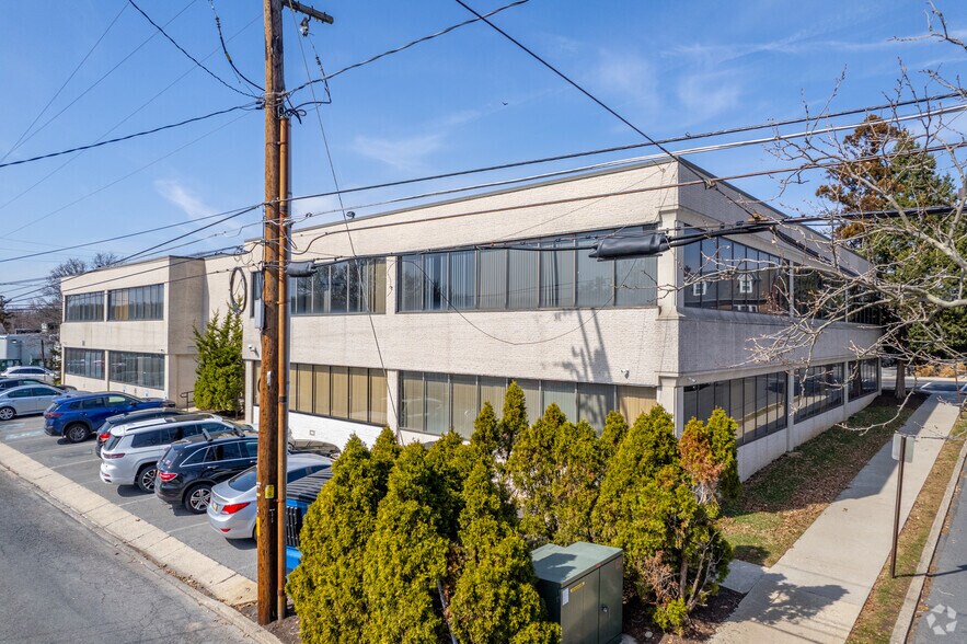 More Photos Of 2030 W Tilghman St, Allentown Medical For Lease