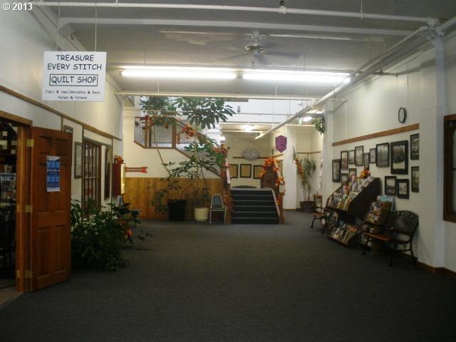 More Photos Of 2101 Main St, Baker City Storefront For Sale