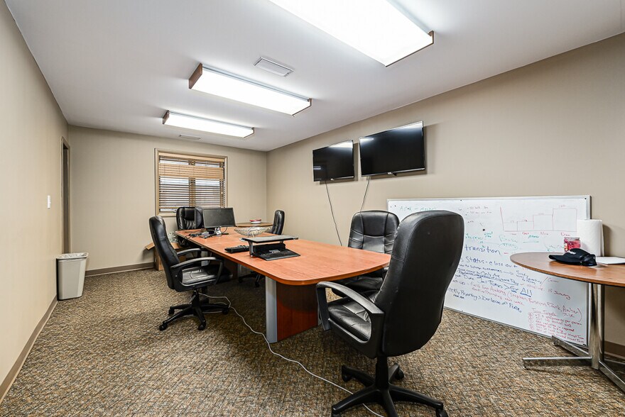 More Photos Of 423 S 42nd St, Kansas City Warehouse For Sale