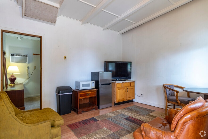 More Photos Of , Lovelock Unknown For Sale