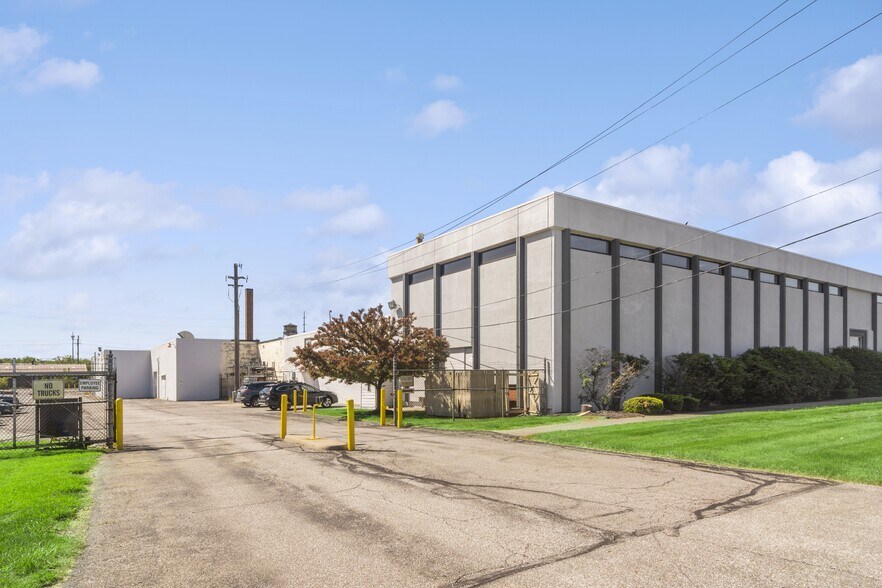 More Photos Of 29100 Lakeland Blvd, Wickliffe Manufacturing For Lease
