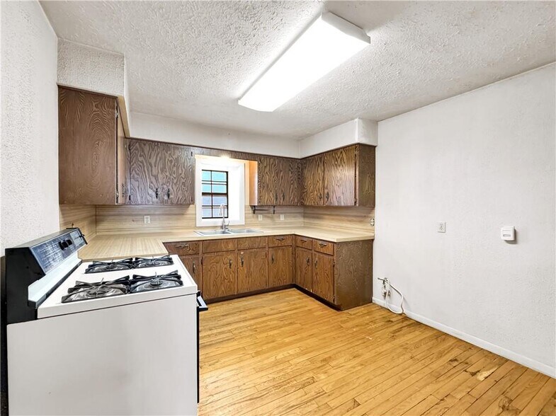 More Photos Of 2977 County Road 37, Corpus Christi Industrial For Sale