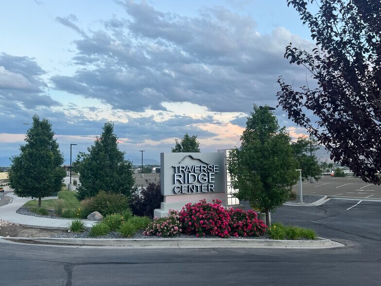 More Photos Of 3451 N Triumph Blvd, Lehi Office For Lease