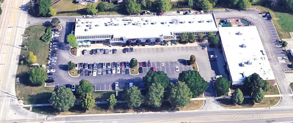 More Photos Of 1706-1742 E Kensington Rd, Mount Prospect Freestanding For Lease