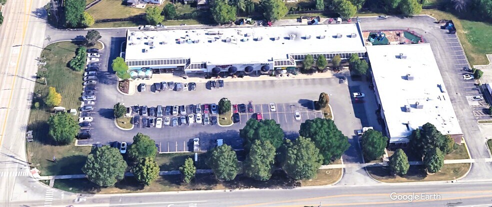 More Photos Of 1706-1742 E Kensington Rd, Mount Prospect Freestanding For Lease