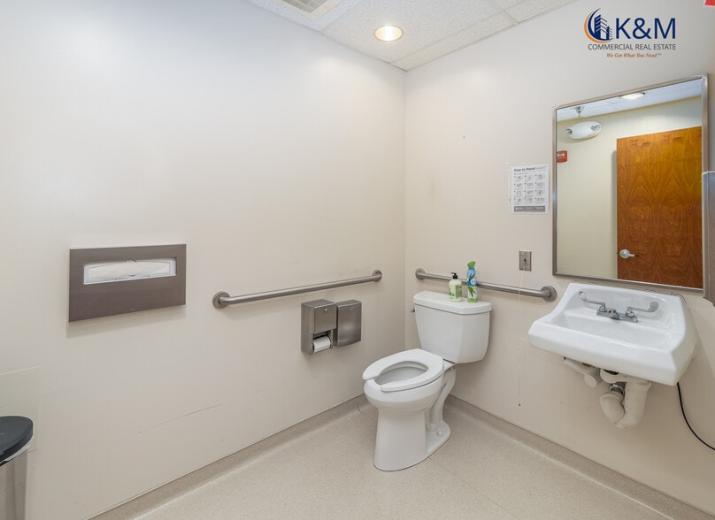 More Photos Of 3460 Old Washington Rd, Waldorf Medical For Lease