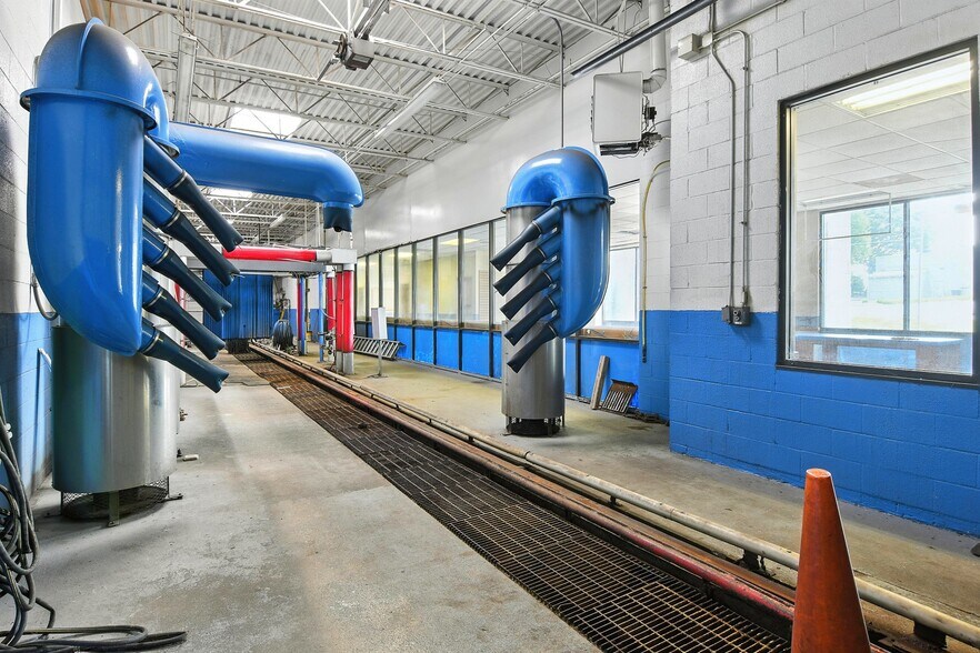 More Photos Of 2931 N Center St, Hickory Carwash For Sale