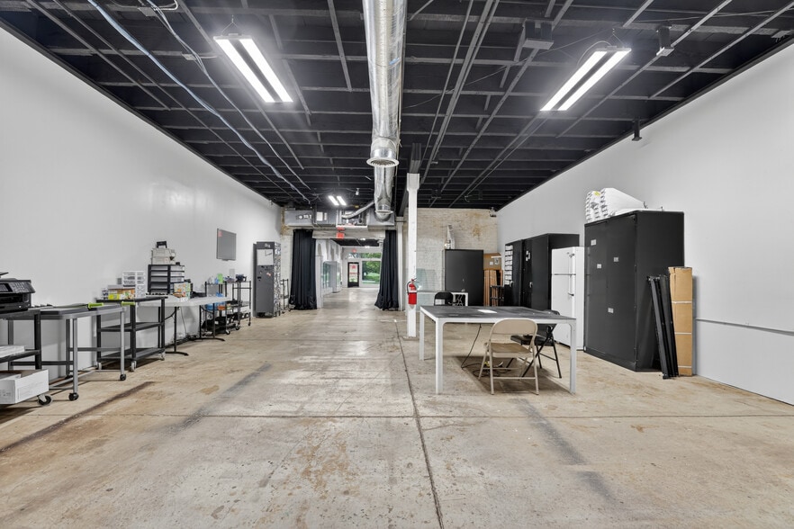 More Photos Of 2412-2414 N Robinson Ave, Oklahoma City Storefront Retail Office For Sale