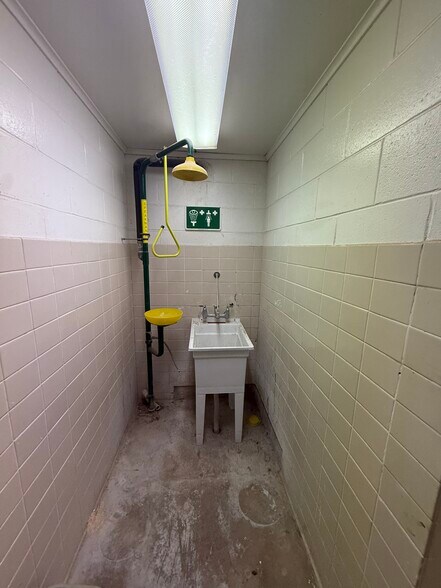 More Photos Of 2960 W Enon Rd, Xenia Flex For Lease