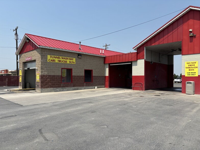 More Photos Of 865 W Bridge St, Blackfoot Carwash For Sale