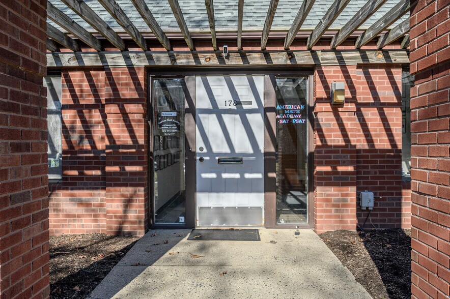 More Photos Of 178 Tamarack Cir, Skillman Office For Sale