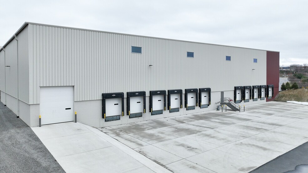 More Photos Of 151-191 Enterprise Way, Pittston Township Warehouse For Lease