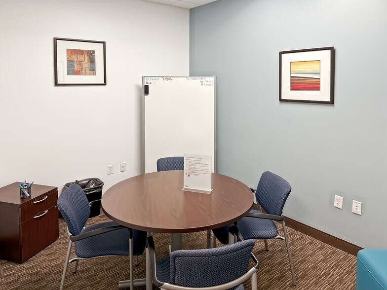 More Photos Of 7900 Oak Ln, Miami Lakes Coworking Space