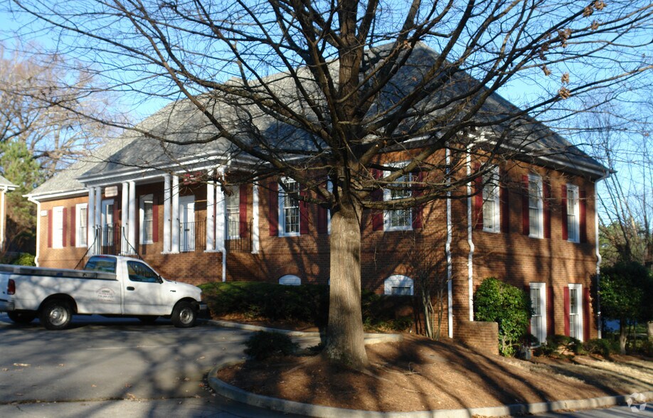 Primary Photo Of 1340 Center Dr, Atlanta Medical For Lease