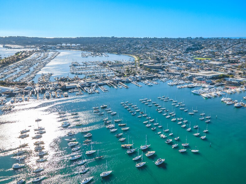 More Photos Of 2725-2727 Shelter Island Dr, San Diego Storefront Retail Office For Sale