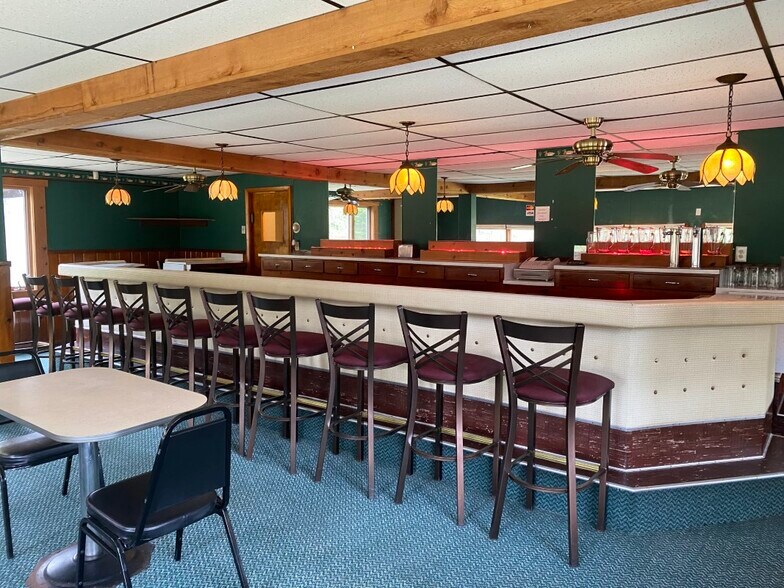 More Photos Of 1640 W US-2, Crystal Falls Restaurant For Sale