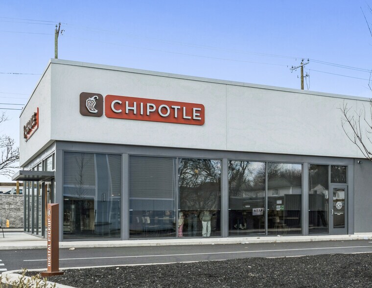 More Photos Of 1655 Boston Rd, Springfield General Retail For Sale