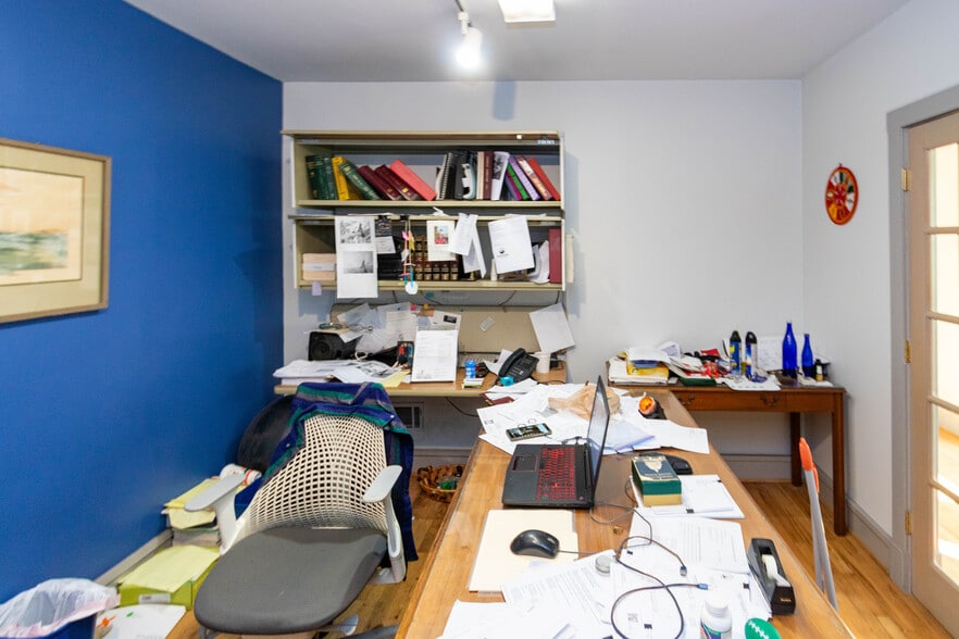 More Photos Of 115 W Saratoga St, Baltimore Storefront Retail Residential For Sale