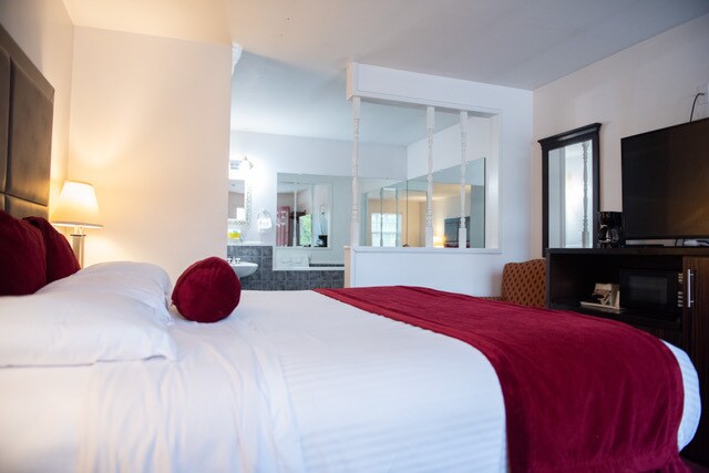 More Photos Of 360 Highway 62 E, Salem Hotel For Sale