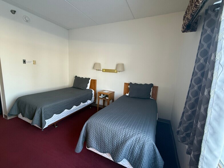 More Photos Of 621 1st Ave S, Buffalo Specialty For Sale