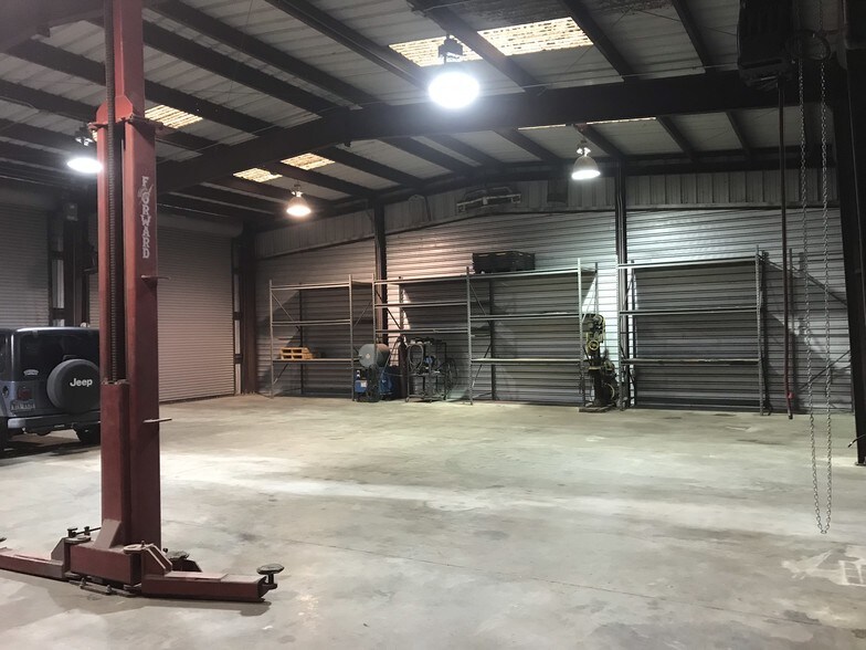 More Photos Of 3823 Fm 1128 Rd, Pearland Light Distribution For Lease