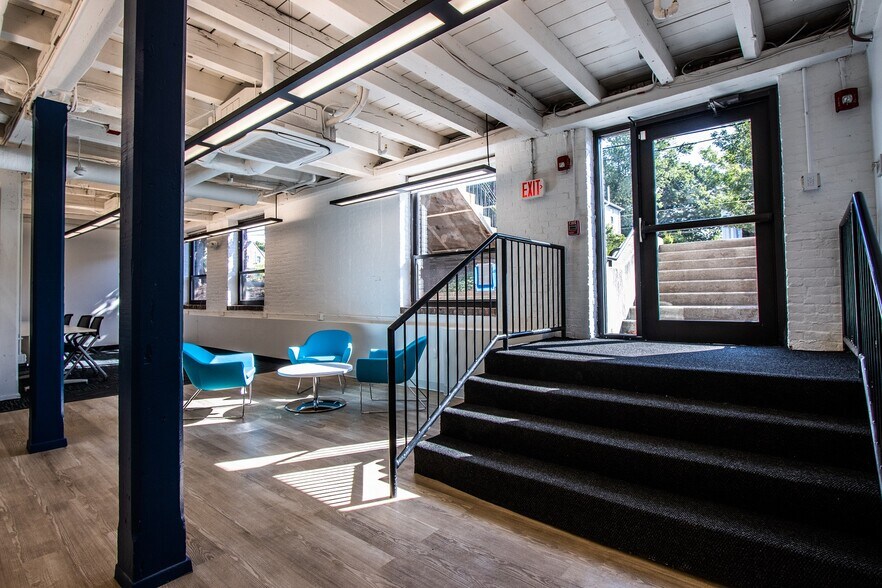 More Photos Of 59-85 Chapel St, Newton Office For Lease