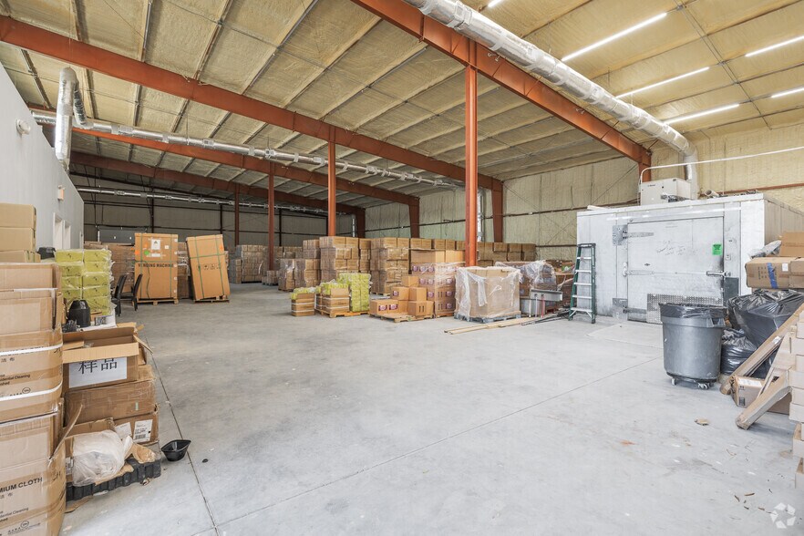 More Photos Of 8120 Windsor Hill Blvd, North Charleston Light Distribution For Lease