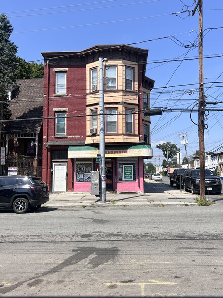 Primary Photo Of 94 William St, Newburgh Storefront Retail Residential For Sale