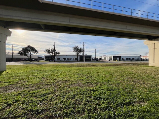 More Photos Of 11363 Denton Dr, Dallas Unknown For Lease