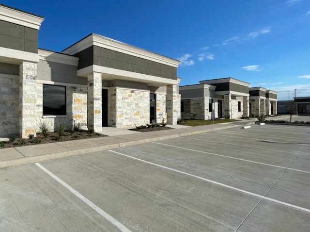 More Photos Of 25145 Star Lane, Katy Medical For Sale
