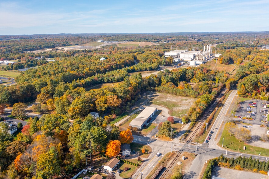 More Photos Of 429 Lake Rd, Killingly Warehouse For Sale