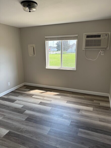 More Photos Of 1321 N 3rd St, Vincennes Apartments For Sale