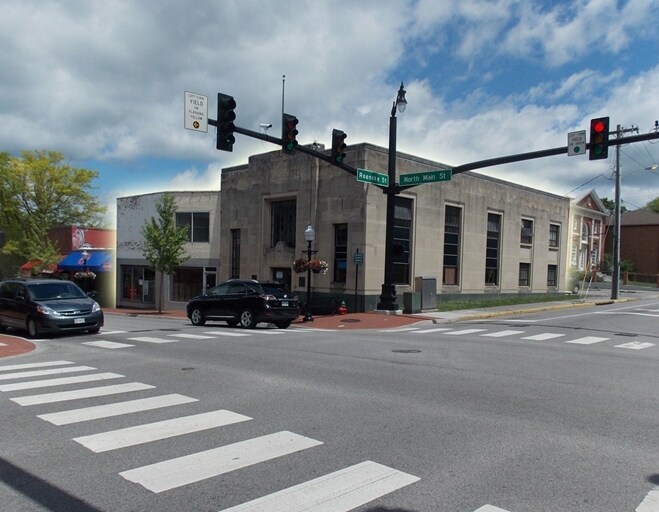 Primary Photo Of 100-108 N Main St, Blacksburg Storefront Retail Office For Lease