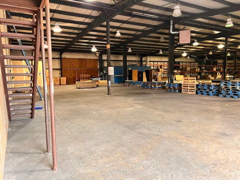More Photos Of 4067 New Getwell Rd, Memphis Industrial For Sale