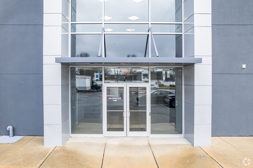 More Photos Of 50 Jericho Tpke, Jericho Office For Sale