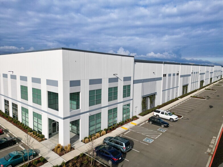 Primary Photo Of West Valley Hwy, Kent Distribution For Lease