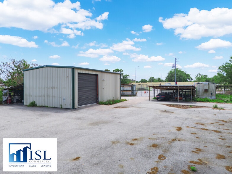 More Photos Of 4641 S Orange Blossom Trl, Kissimmee Warehouse For Lease