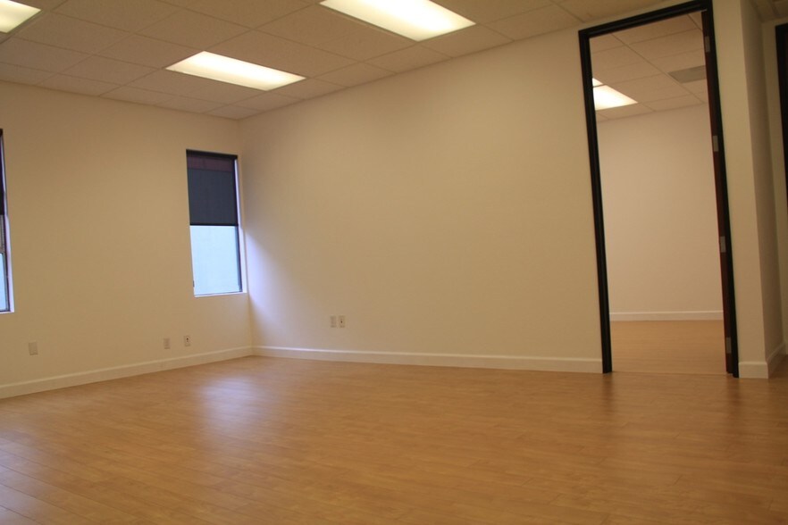 More Photos Of 810 5th Ave, San Rafael Office For Lease