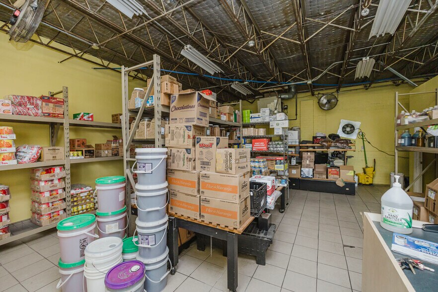 More Photos Of 925 E 19th St, Wichita Warehouse For Sale