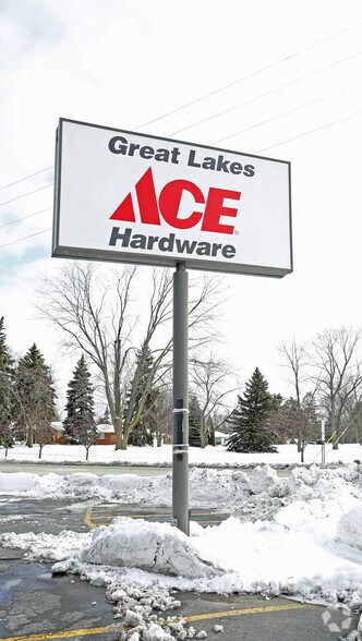 More Photos Of 3215-3271 South Blvd, Auburn Hills Freestanding For Lease