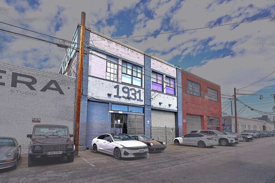 Primary Photo Of 1931 Bay St, Los Angeles Showroom For Lease