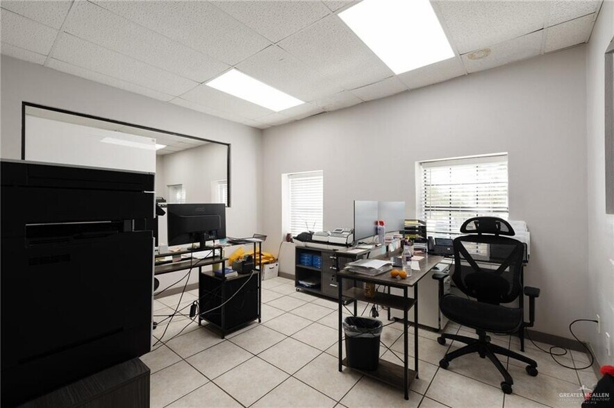 More Photos Of 3101 E US Hwy 83, Hidalgo Contractor Storage Yard For Lease