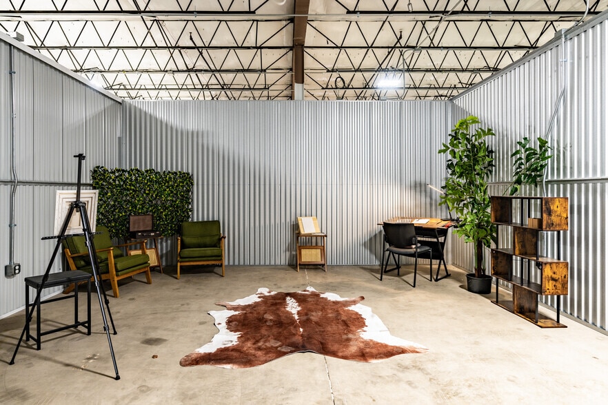 More Photos Of 1133 Polk Ave, Nashville Light Distribution For Lease