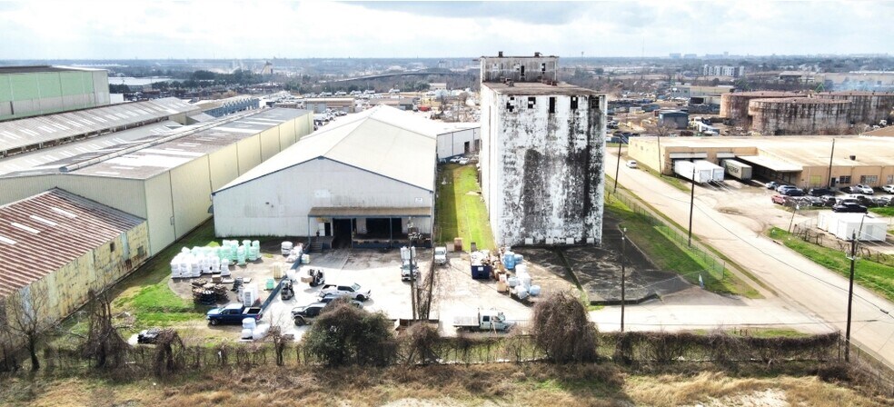 Primary Photo Of 104 Japhet St, Houston Warehouse For Lease