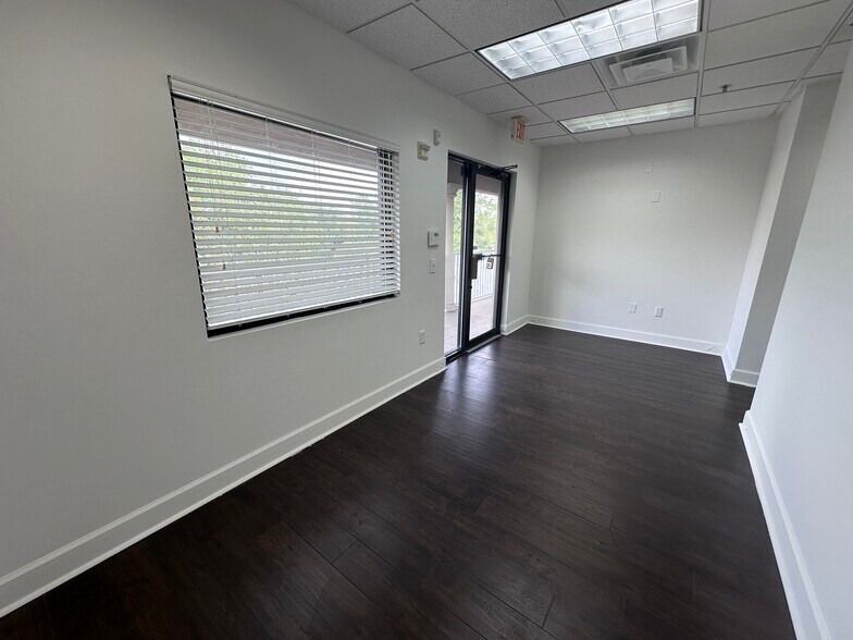 More Photos Of 2813 S Hiawassee Rd, Orlando Medical For Sale