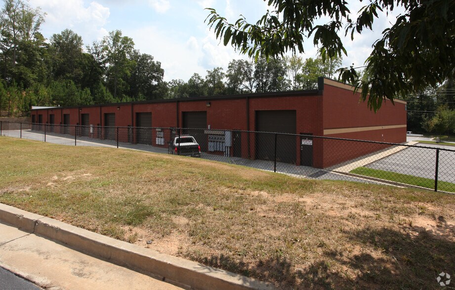 More Photos Of 2705 Faith Industrial Dr, Buford Light Distribution For Lease