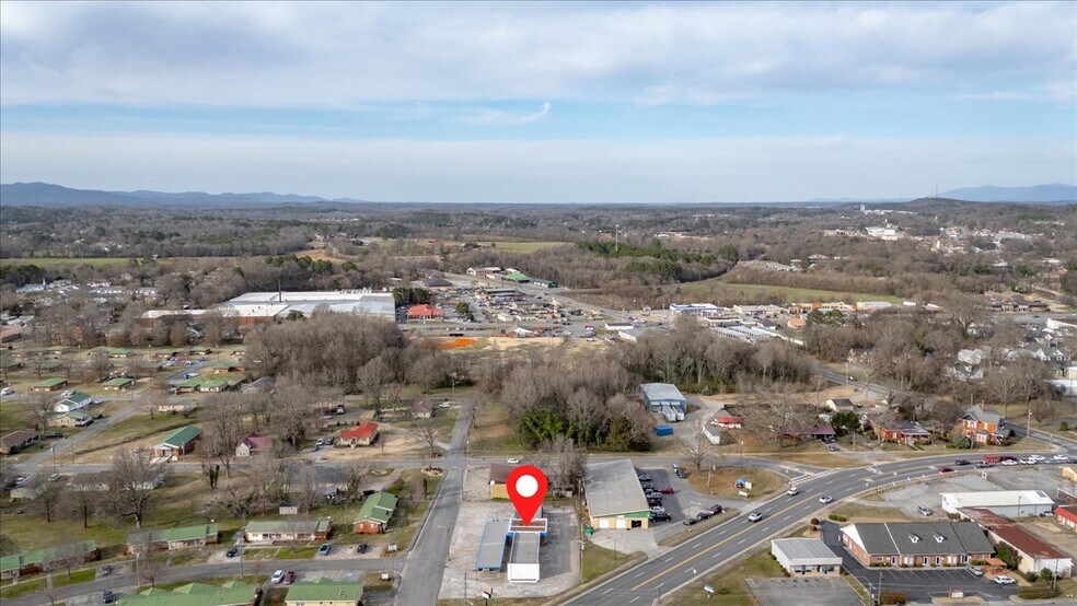 More Photos Of 102 S Fair St, Calhoun Carwash For Sale