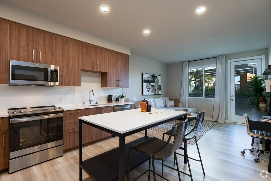 More Photos Of 1910 N Main St, Walnut Creek Apartments For Lease