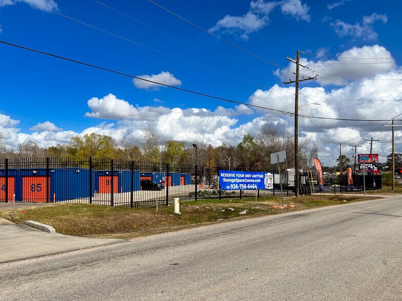 More Photos Of 11483 Old Highway 105 E, Conroe Self Storage For Sale