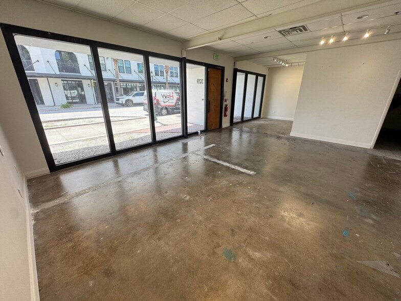 More Photos Of 323-329 Central Ave, Sarasota Office For Lease